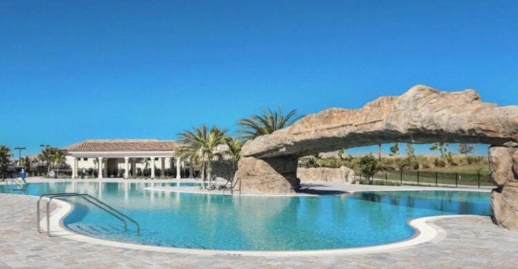 Day, Natural landscape, Pool view, Swimming pool