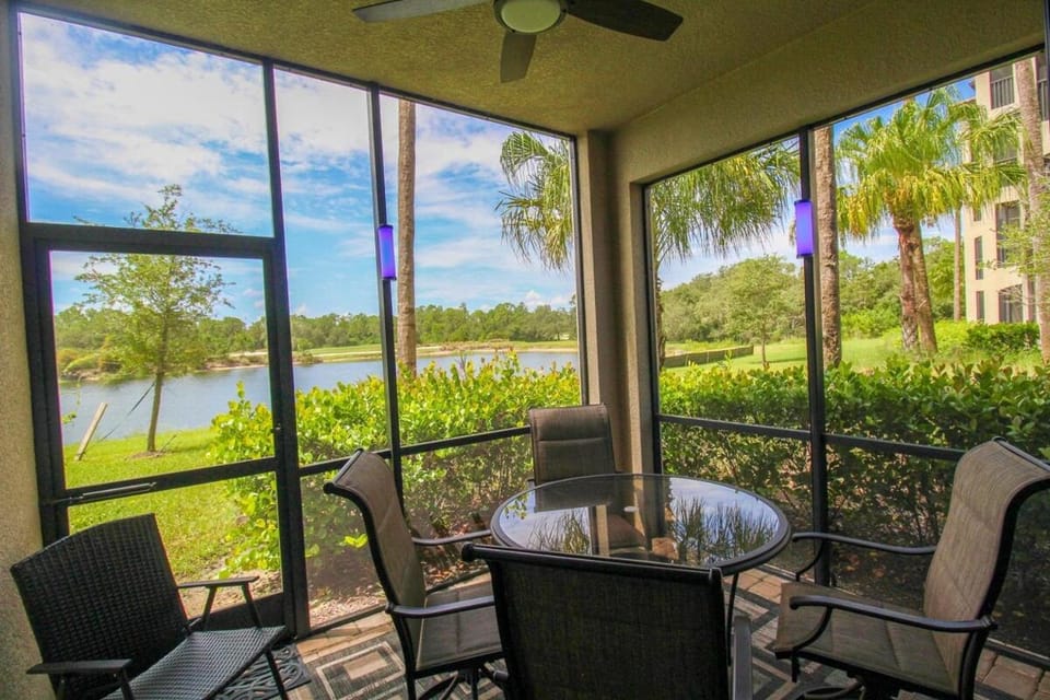Patio, Day, Natural landscape, View (from property/room), Balcony/Terrace, Seating area, Lake view