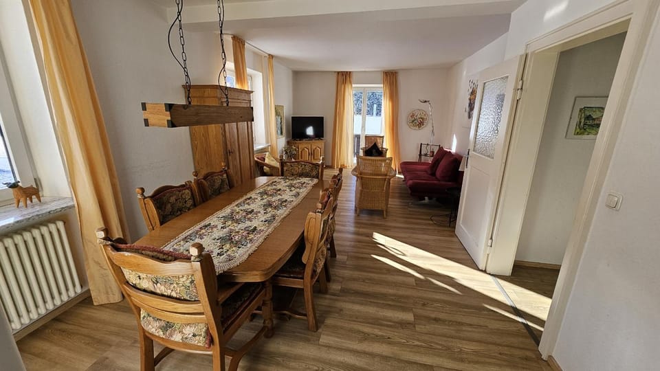 Haus Kreuzeckwiese - FeWo Alspitze Apartment Apartment in Grainau