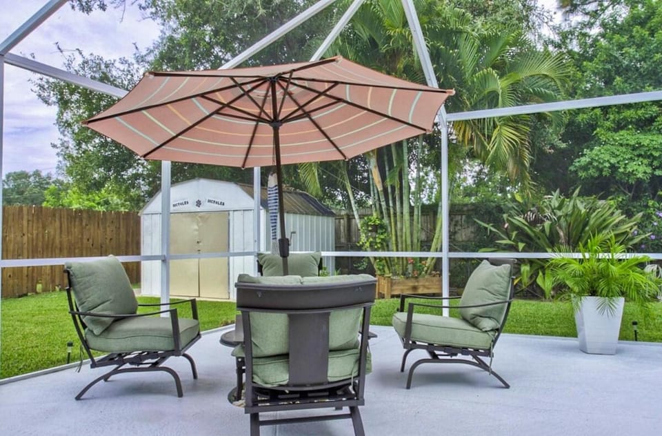 Patio, Day
