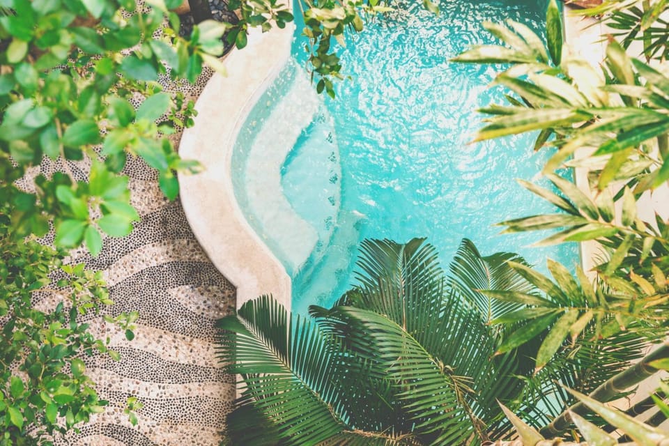Swimming pool