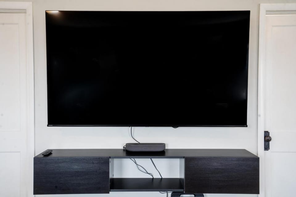 Communal lounge/ TV room, TV and multimedia, Evening entertainment