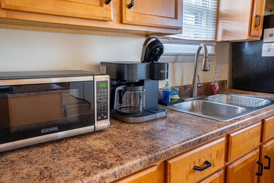 Coffee/tea facilities, Kitchen or kitchenette