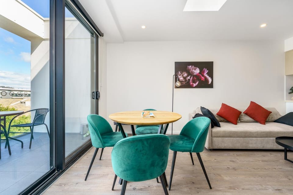 Sophisticated Kingston Retreat Near the Foreshore - Hosted by Canstay Apartment in Canberra