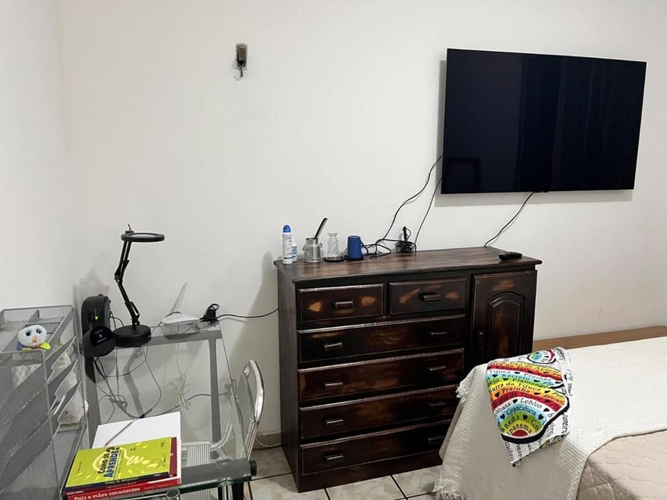 Quarto de Casal em Apto no Centro - só o quarto de casal - apto compartilhado Apartment in Belém