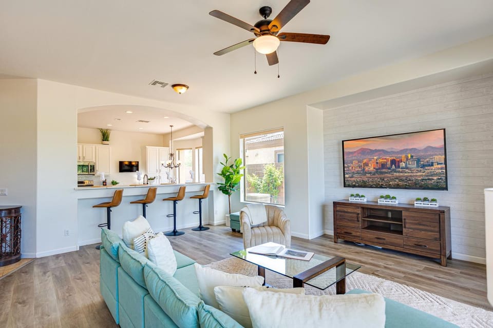 Golf Course Home with Sunset Views in Seville House in Gilbert