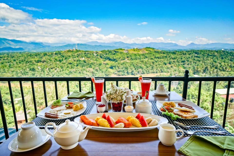Balcony/Terrace, Food and drinks, Food, City view, Garden view, Mountain view, River view, Breakfast, Continental breakfast, Sunrise
