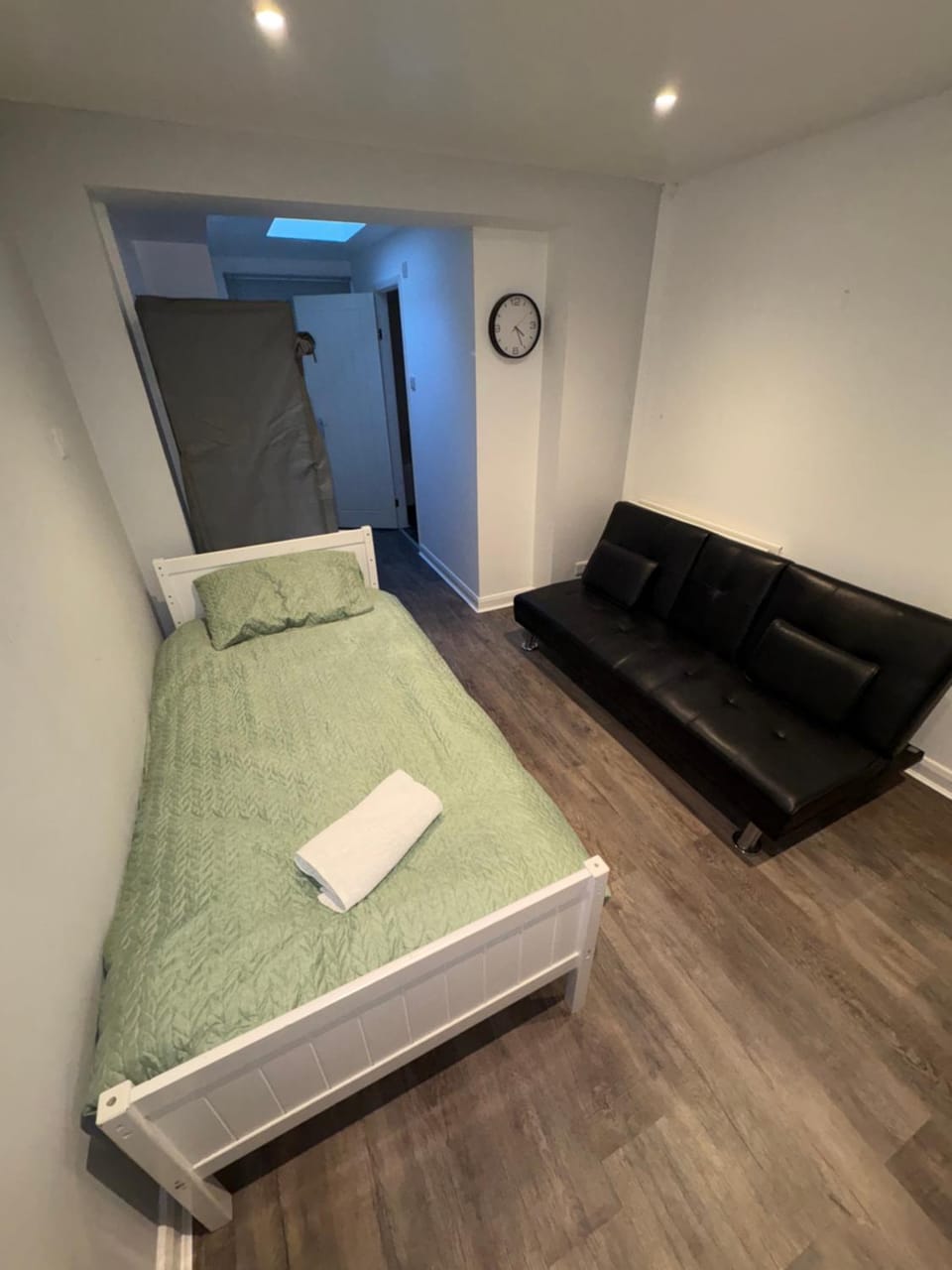 Cosy room 6 en-suite Vacation rental in Crawley