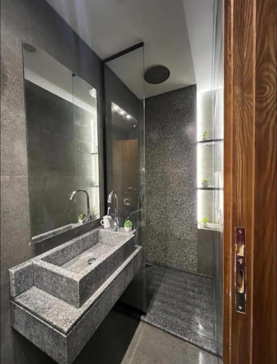 elegant mona studio Apartment in Cairo