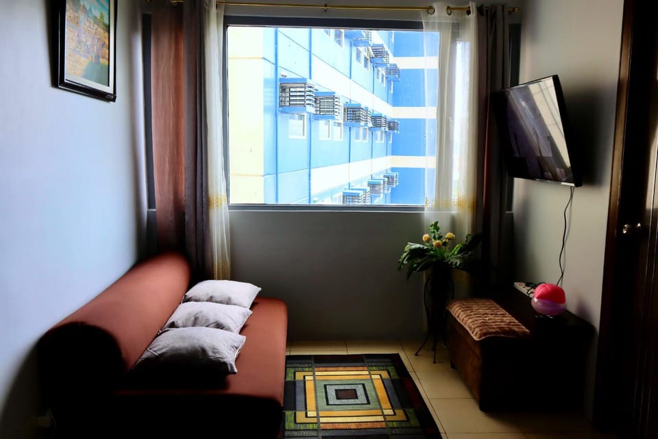 2BR Condotel Ridgewood Tower Taguig Apartment in Makati