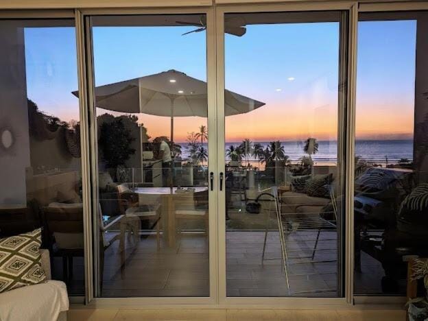 Beachfront Condo Stunning Views Apartment in Jaco