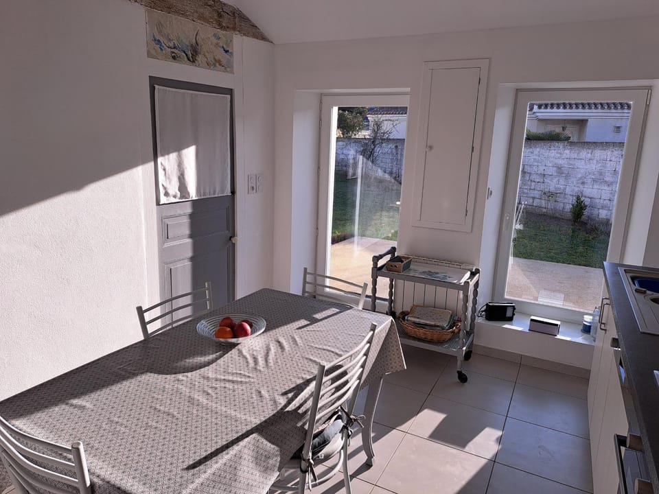 Maison confortable centre-ville avec jardin, proche commerces - FR-1-323-563 House in Saint-Jean-de-Monts
