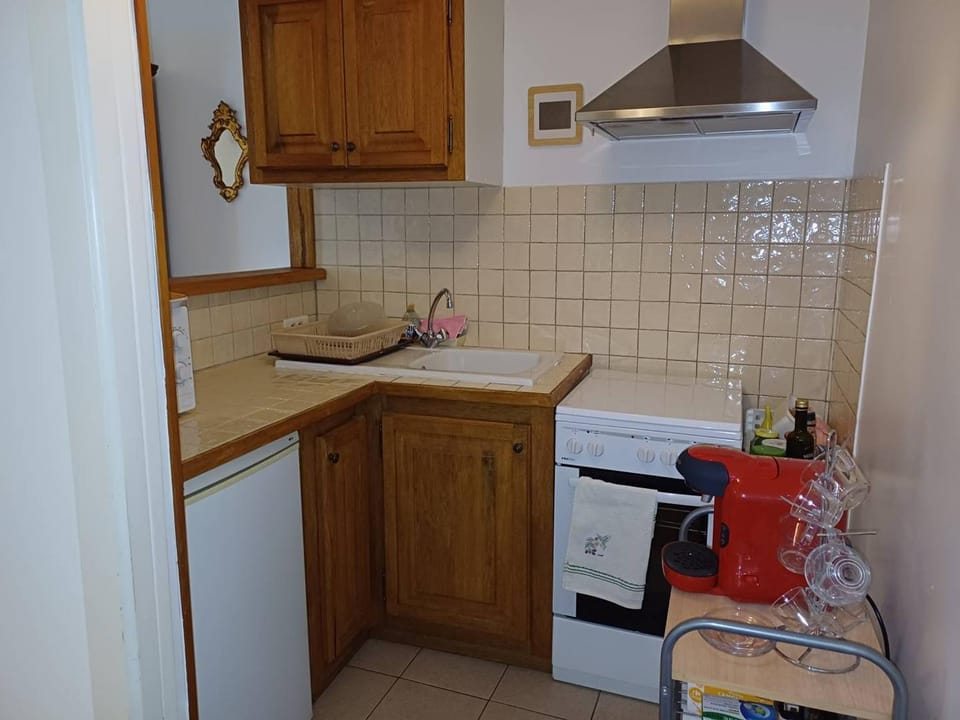 Maison de village proche centre-ville, climatisation, 3 pers. - FR-1-571-72 House in Balaruc-les-Bains