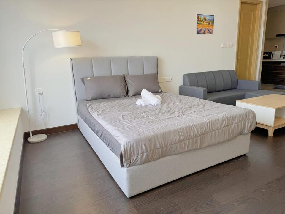 R&F Studio 5min walk to CIQ - 4 pax Apartment in Johor Bahru
