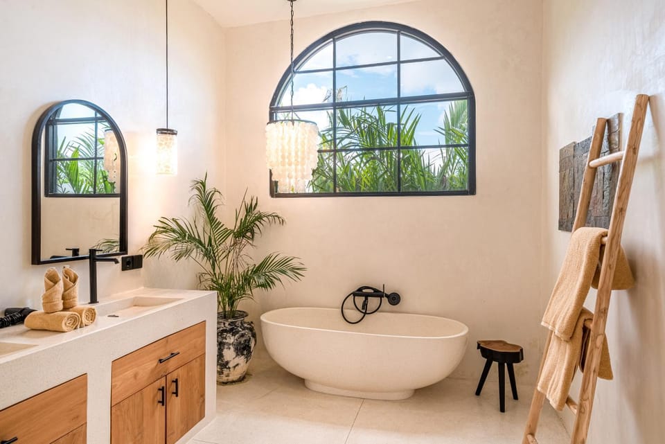 the macan Bingin - Secluded 2BR Villa with Pool & Garden - 7min to Bingin Beach Villa in Bali