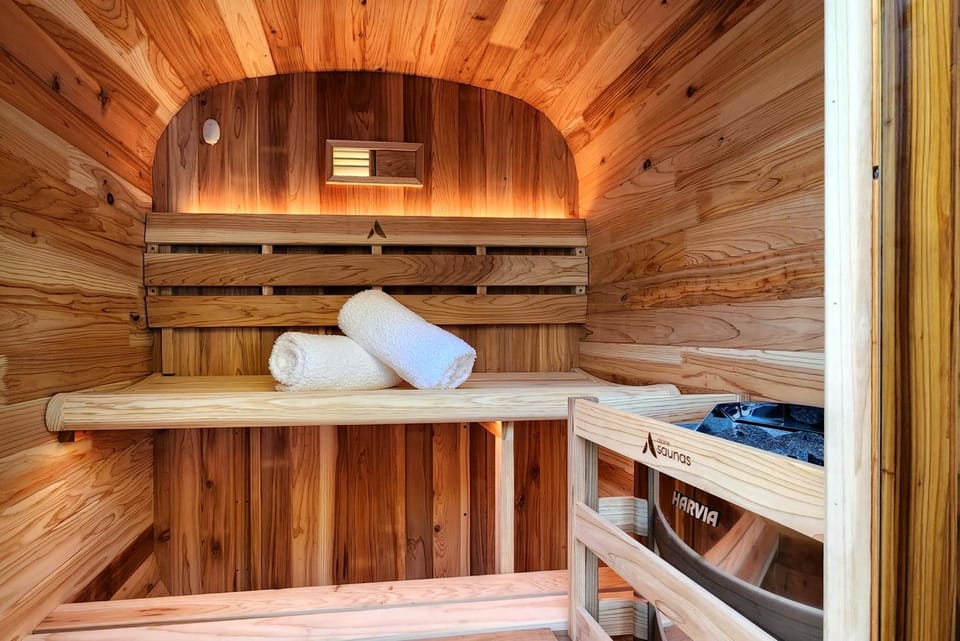 SEAS THE DAY - Ocean Views & Sauna Retreat House in Christchurch