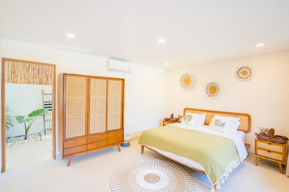 Bed, Bedroom, air conditioner