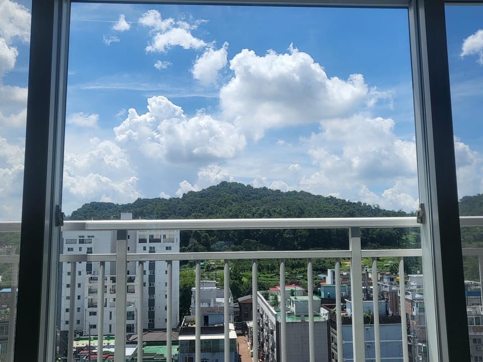 City view, Mountain view