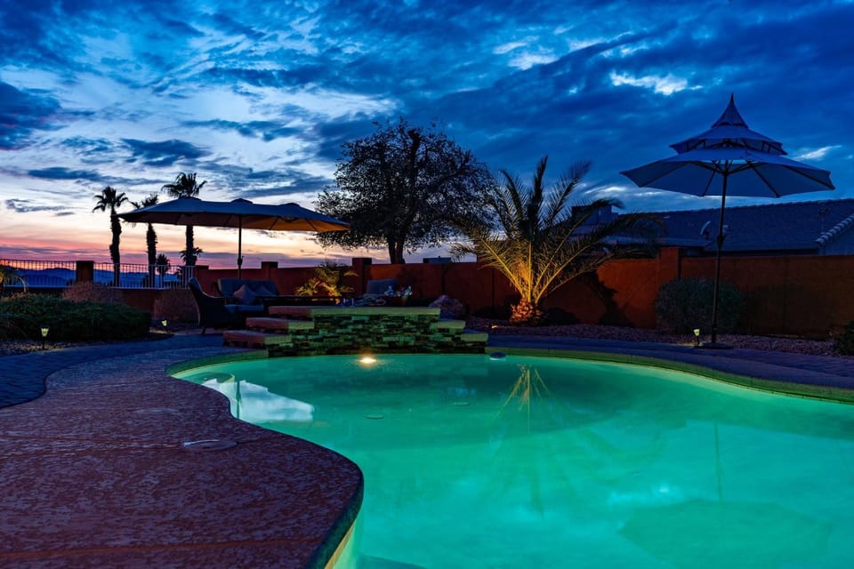Got a Big Group Coming to Lake House in Lake Havasu City