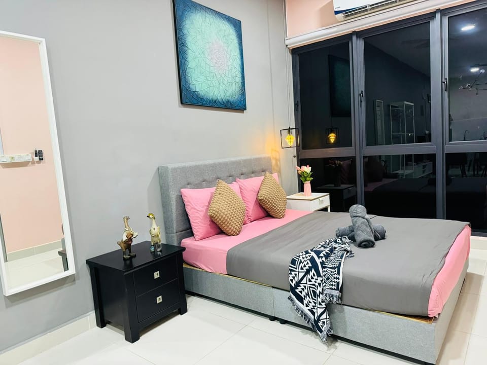 Core Soho Suites Kota Warisan Sepang KLIA Airport Free Wifi by BKA LEGACY Apartment in Selangor, Malaysia