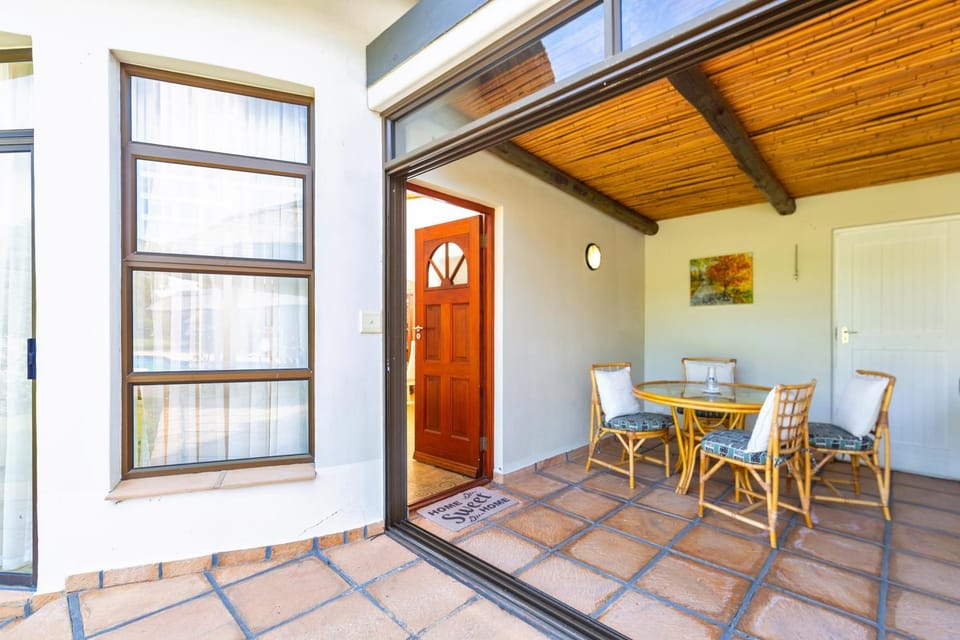 Balcony/Terrace, Seating area, Dining area