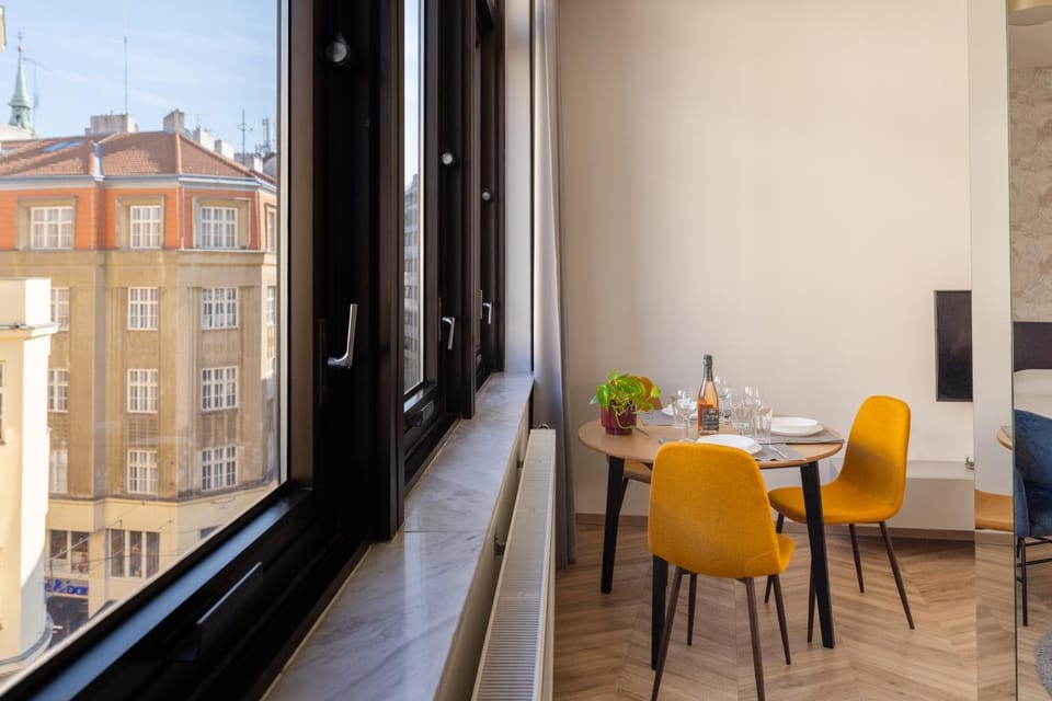 Day, View (from property/room), Living room, Seating area, Dining area
