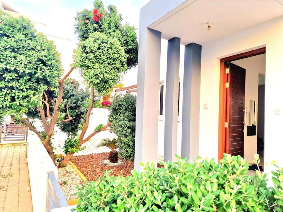 Garden, Garden view