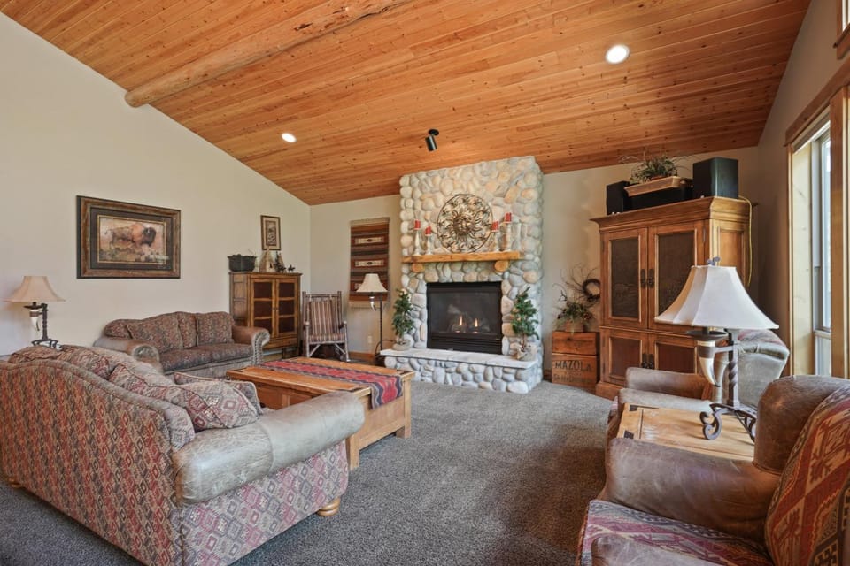 Gorgeous 6BR House in Sunriver