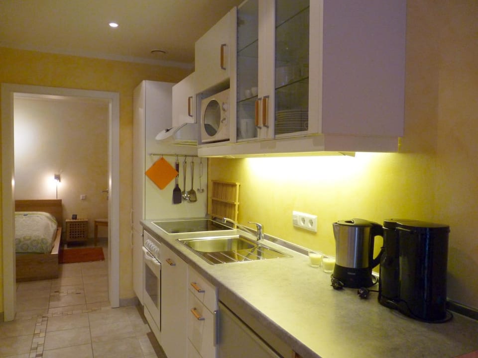 Kitchen or kitchenette, Living room