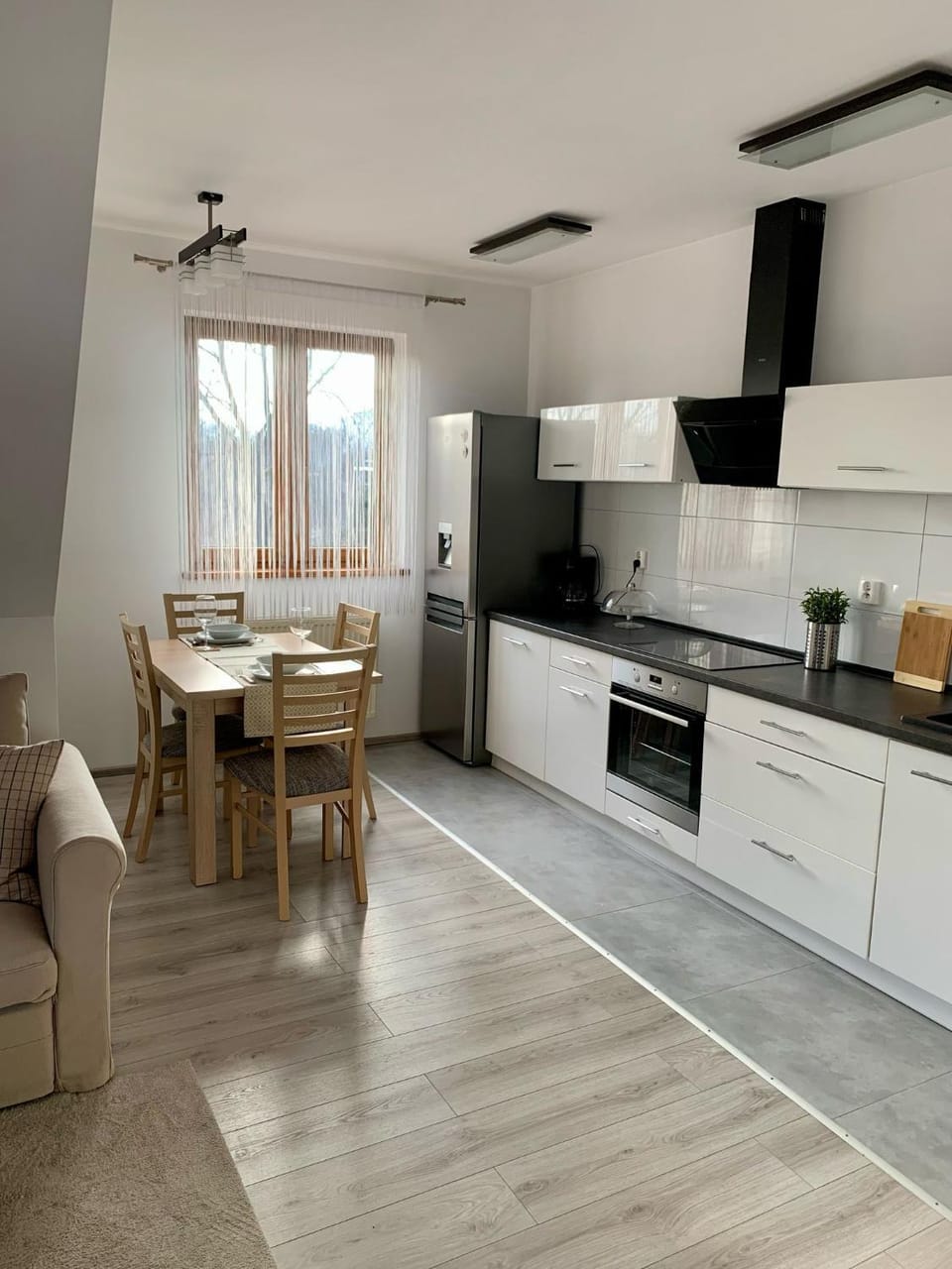 Rezydencja Warszawska Apartment in Lower Silesian Voivodeship