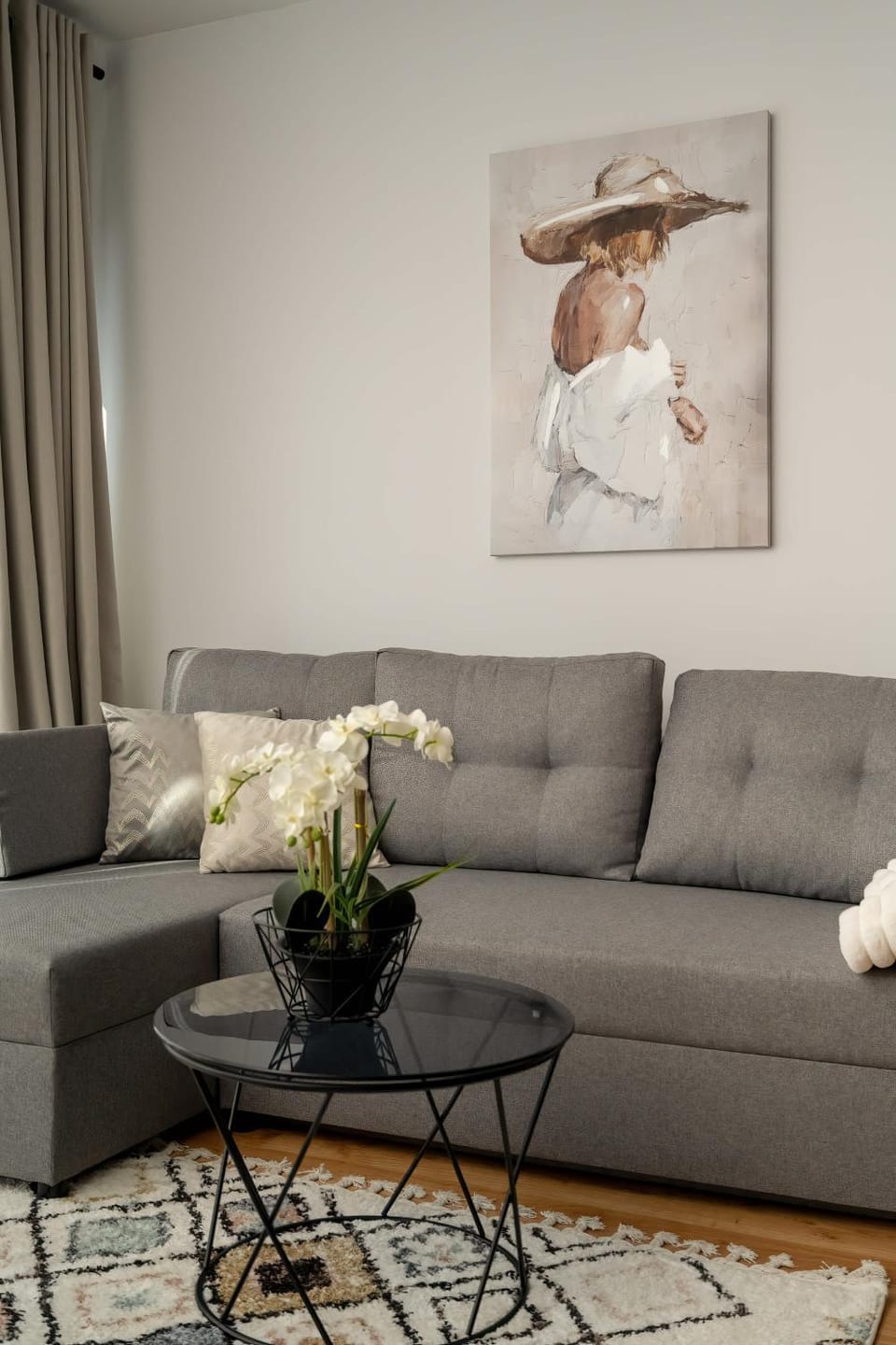Living room, Decorative detail, Seating area