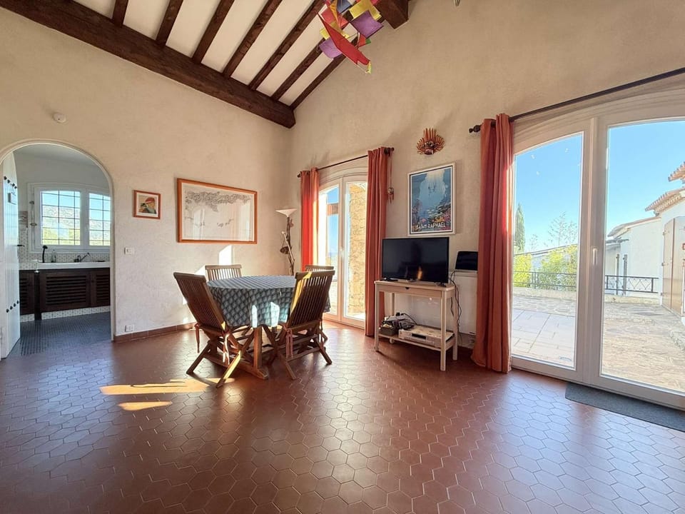 Maison Vue mer- Parking Villa in Le Lavandou