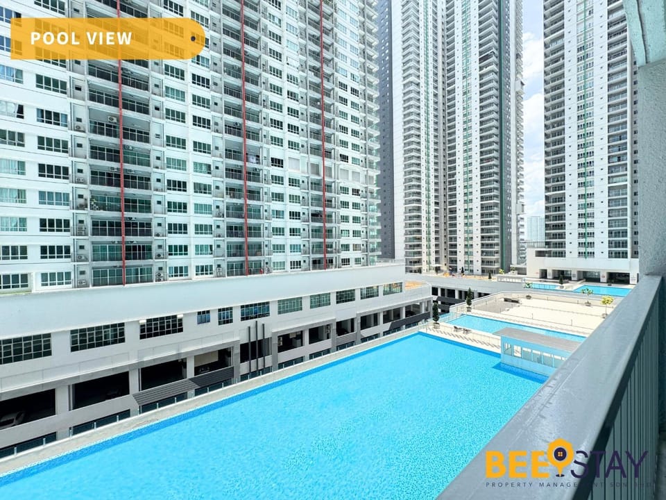 Salak Selatan Pool View with Wifi & Netflix 4PAX Apartment in Federal Territory of Kuala Lumpur