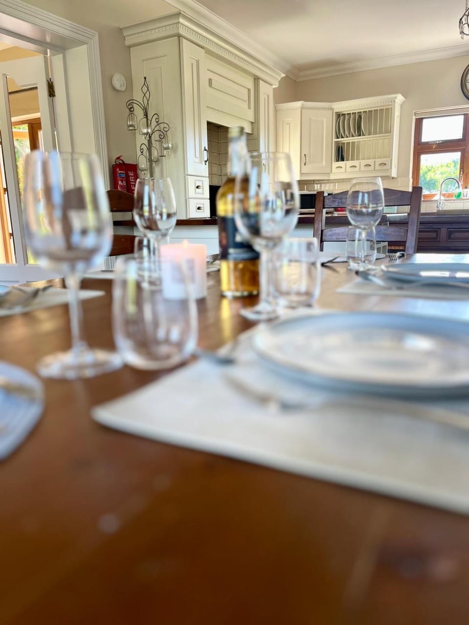 Dining area, kitchen