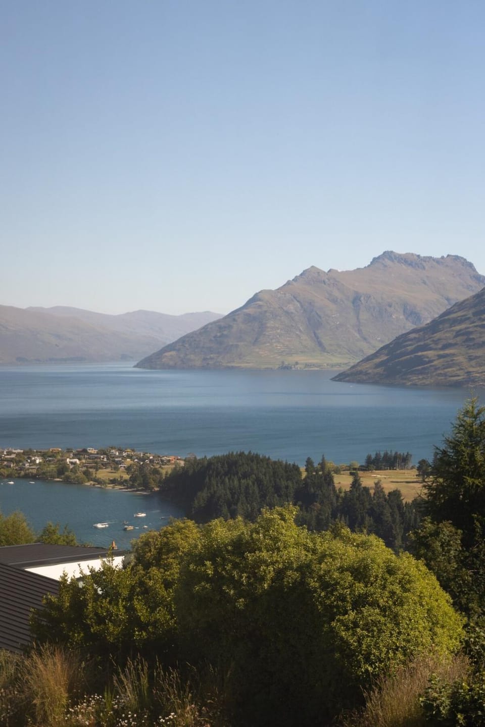 Nearby landmark, Day, Natural landscape, Lake view, Mountain view