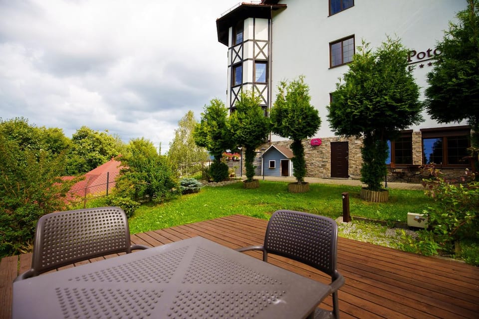 Property building, Garden