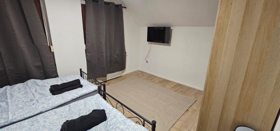Meine Unterkunft mit Garten Apartment in Bergisch Gladbach