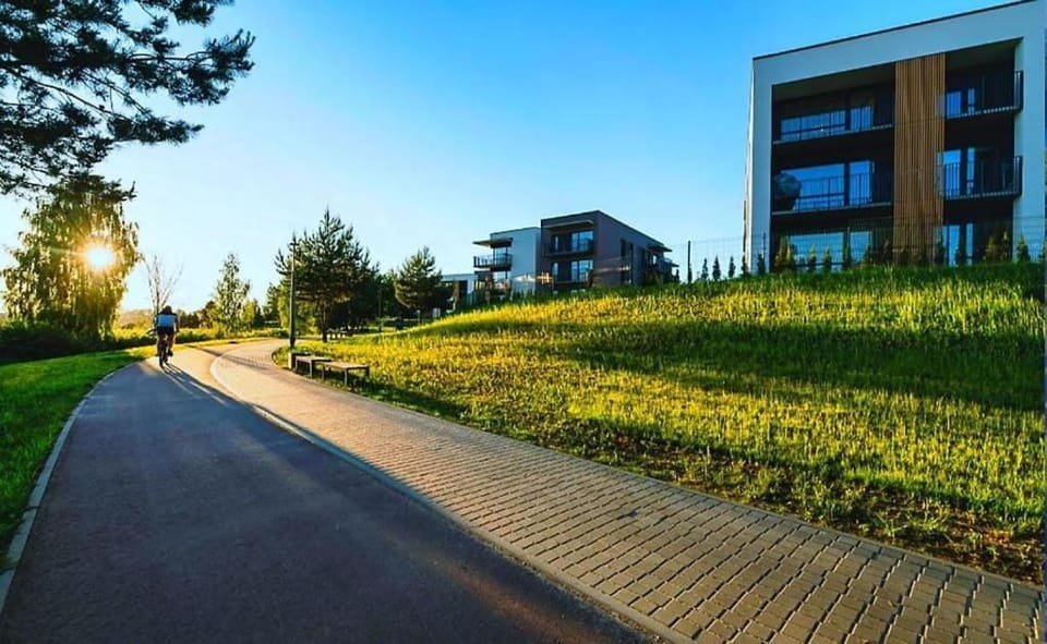 Property building, Neighbourhood, Natural landscape, Street view