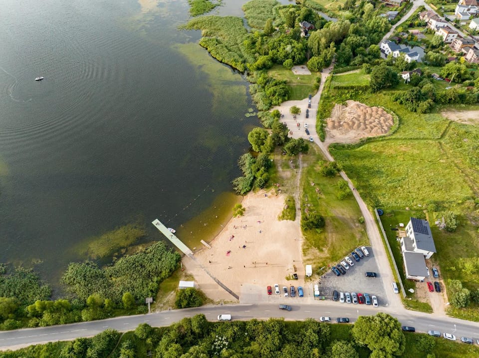 Nearby landmark, Neighbourhood, Natural landscape, Bird's eye view, Beach, Lake view