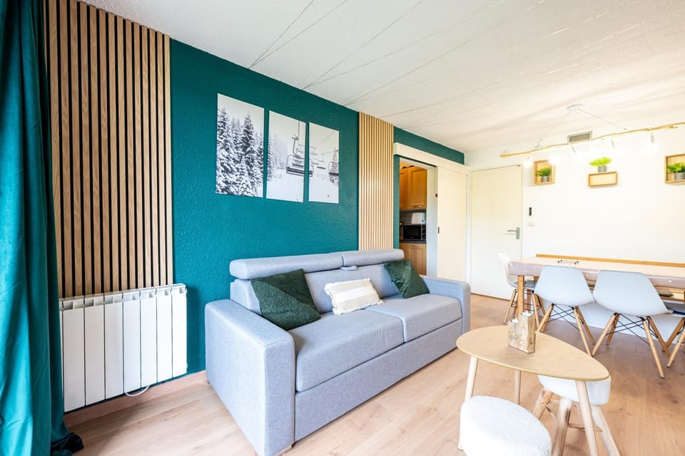 Property building, Living room