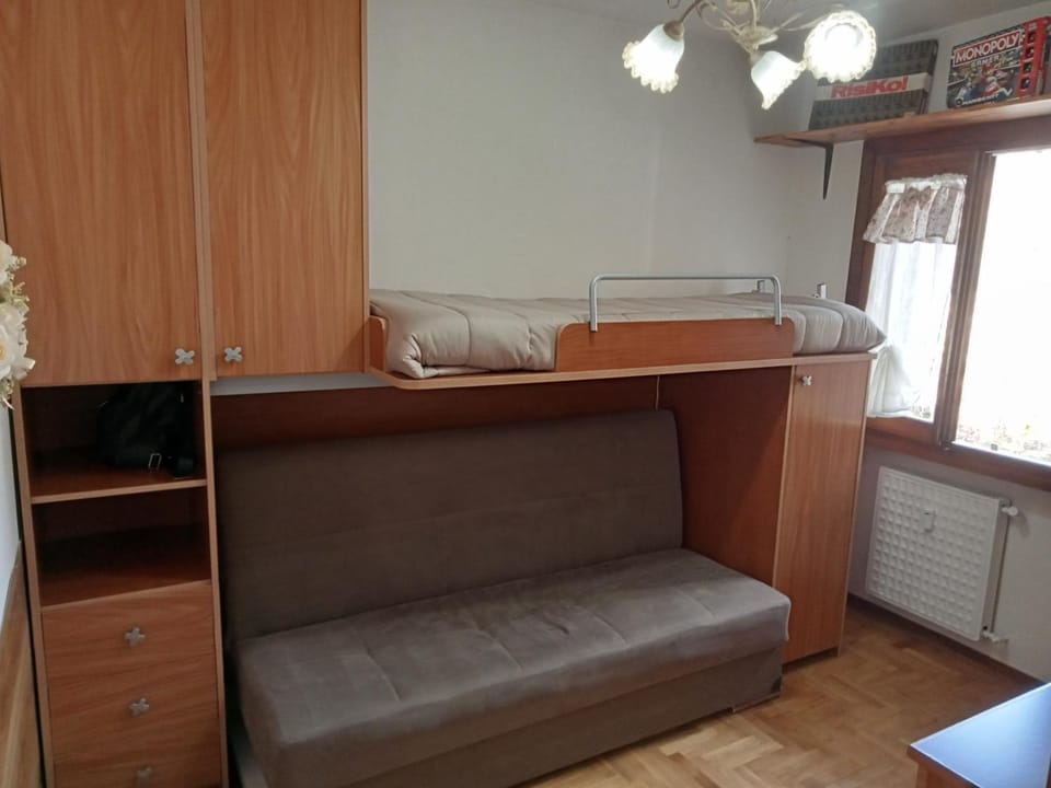 Bedroom, wardrobe