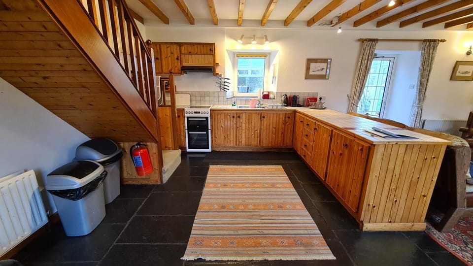 Coffee/tea facilities, Kitchen or kitchenette, dishwasher, oven