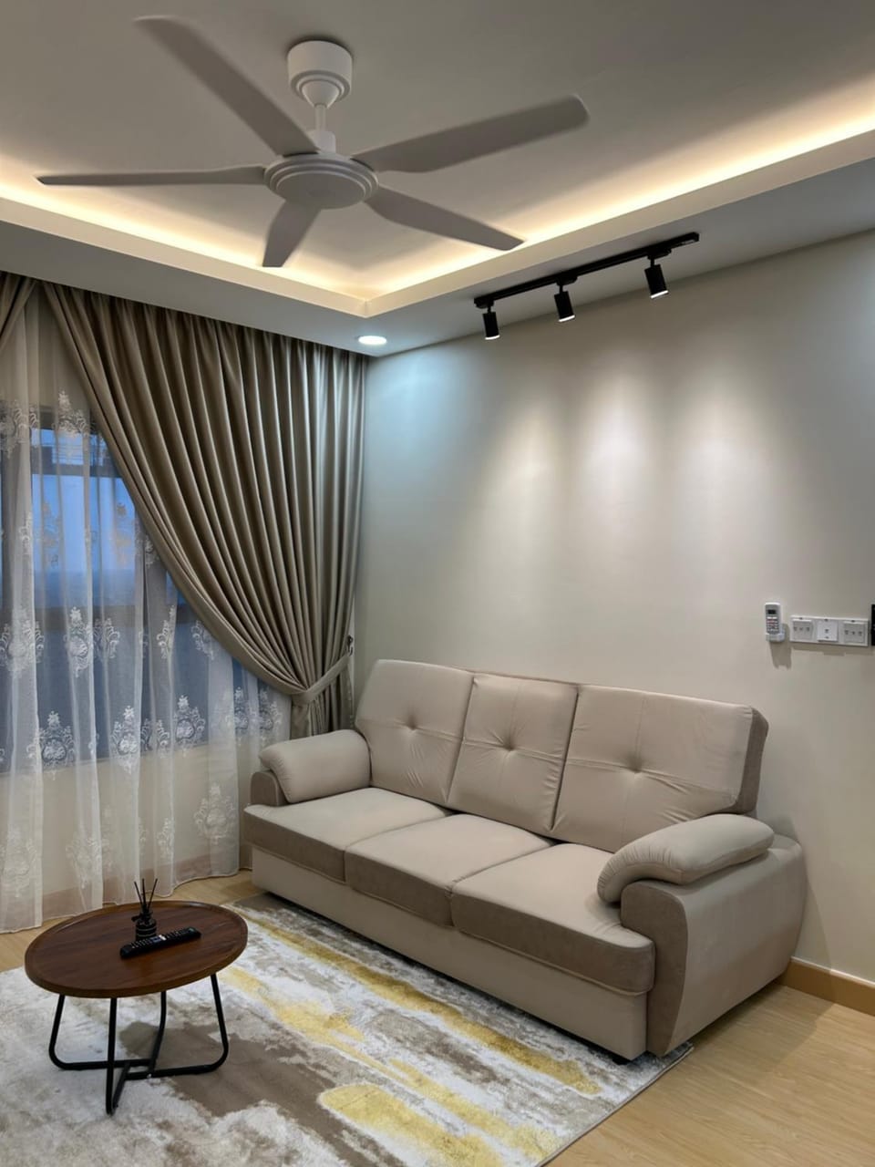 Living room, Seating area