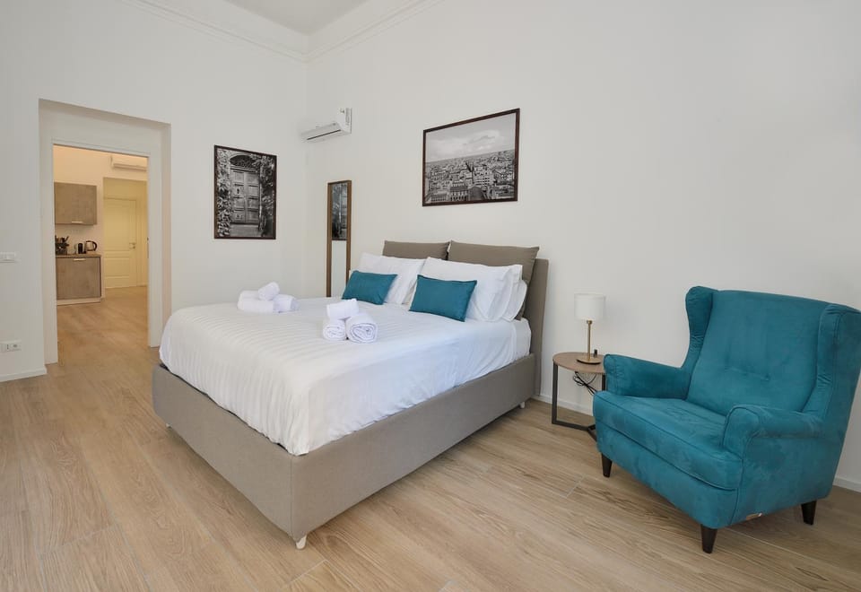 Bed, Photo of the whole room