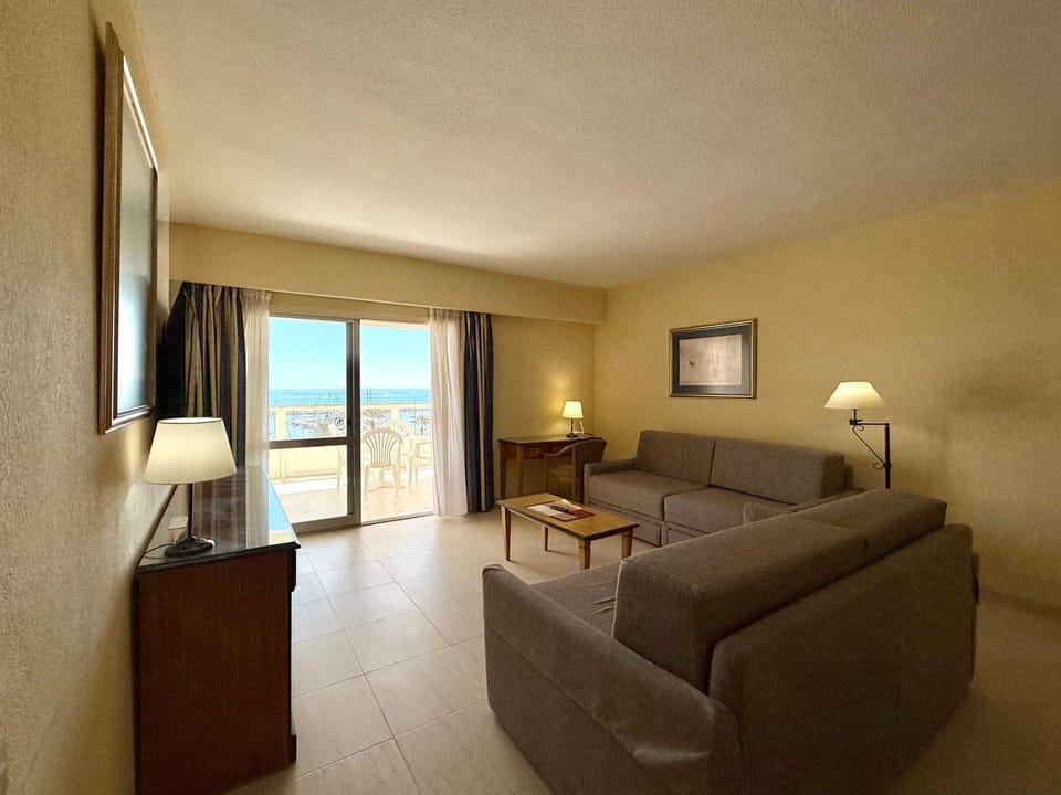 Living room, Sea view