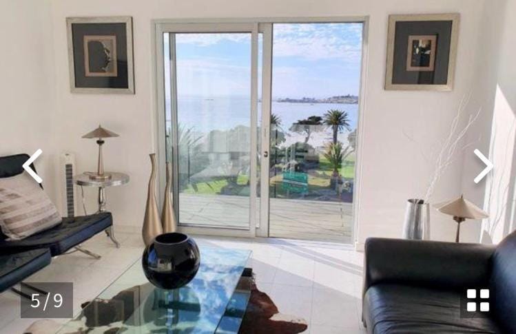 Camps Bay Beach Front Apartment Apartment in Camps Bay