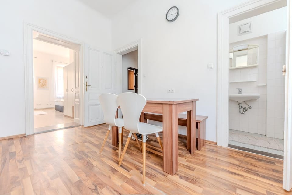 Bathroom, Dining area