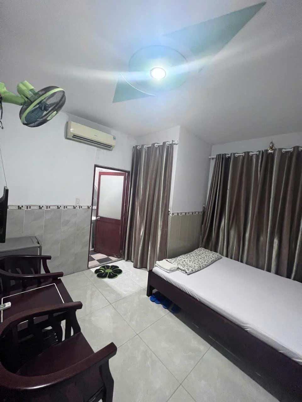 Khách Sạn Đoàn Gia Apartment hotel in Ho Chi Minh City