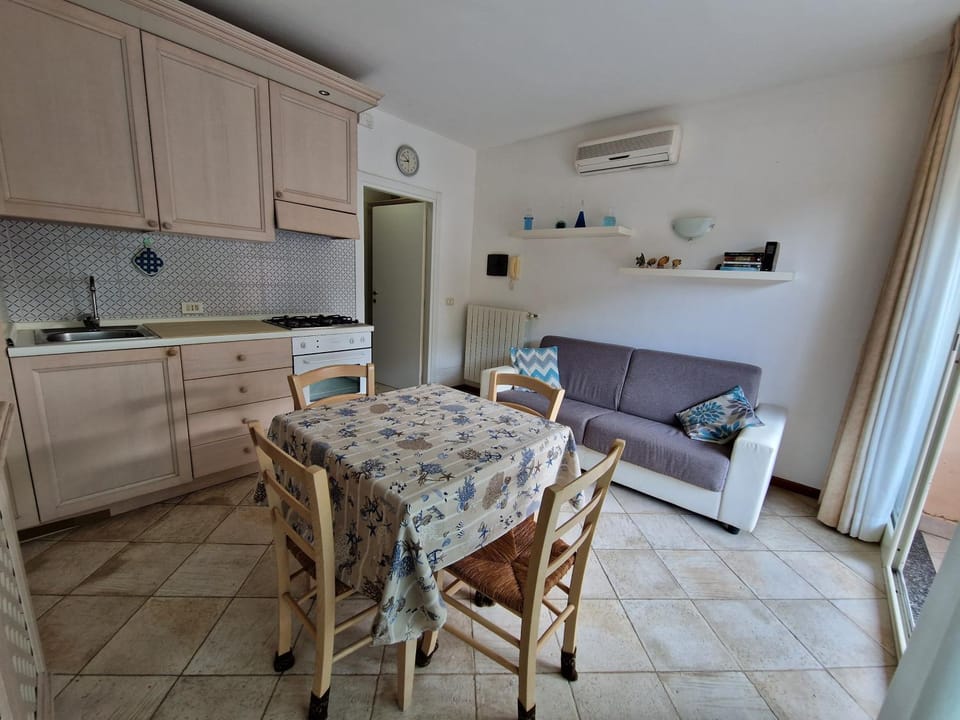 REX LO SCOGLIETTO Nuova Gestione Apartment hotel in Punta Ala