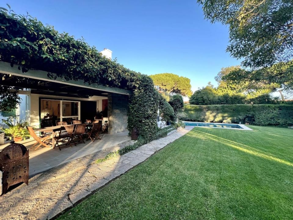 Villa Chianti by refuge holiday homes Villa in Cascais